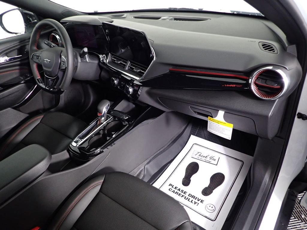 New 2026 Chevrolet Trax RS w/ Driver Confidence Package image 30