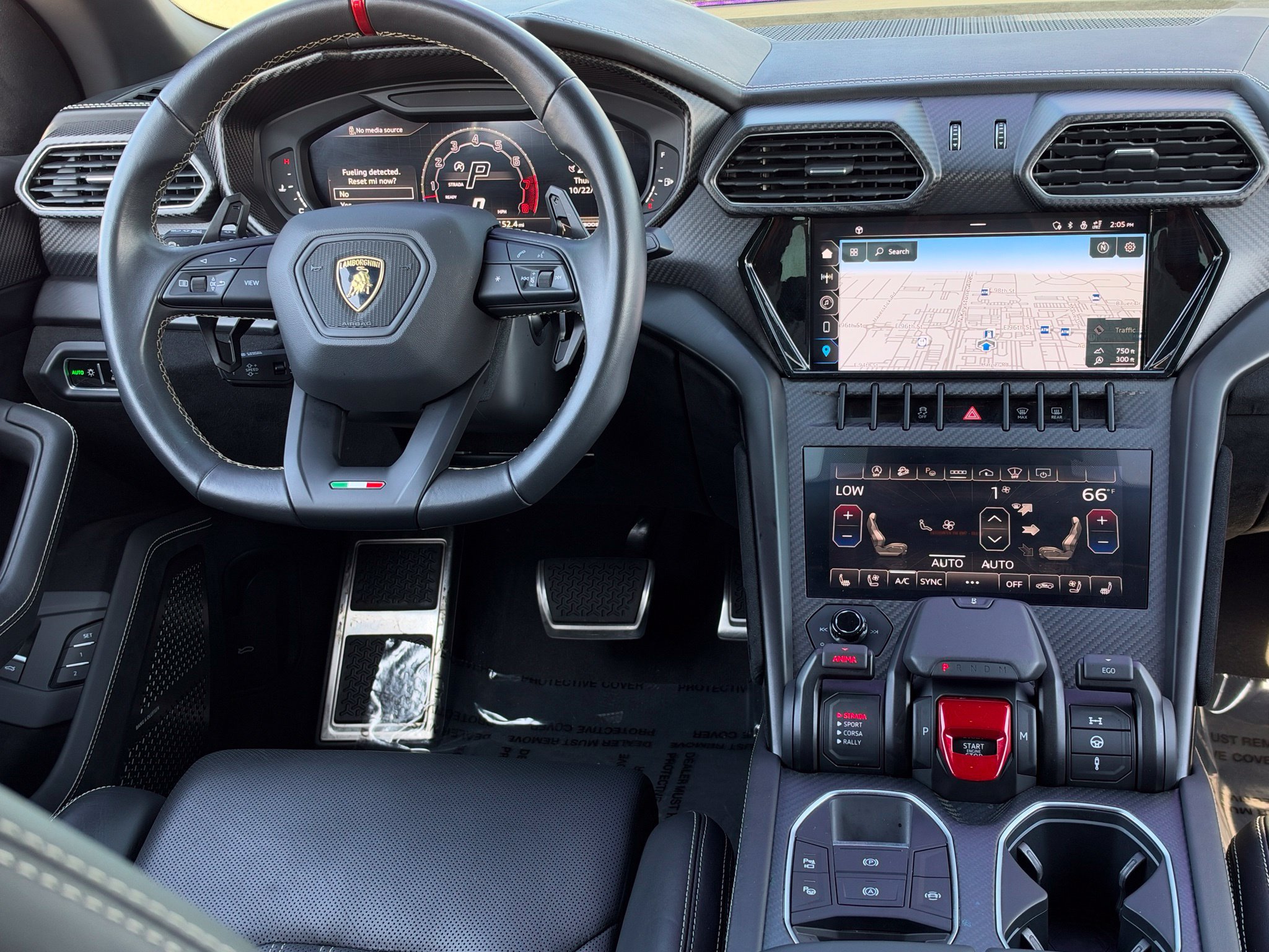 Used 2023 Lamborghini Urus Performante AWD/4WD image 22