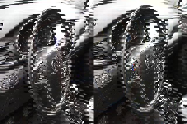 Used 2018 Buick Encore Essence image 12