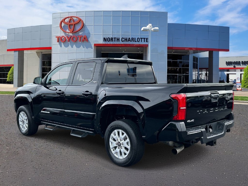 Used 2024 Toyota Tacoma SR5 AWD/4WD image 6