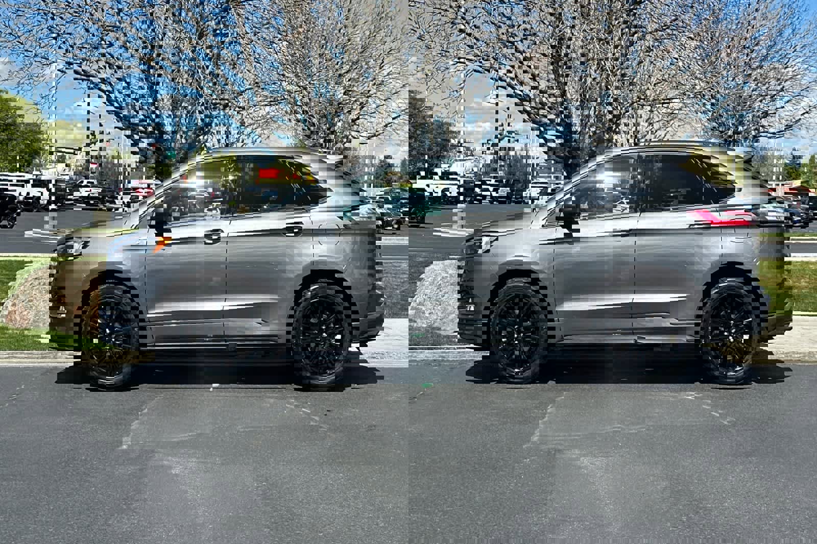 Certified 2022 Ford Edge ST-Line AWD/4WD image 5