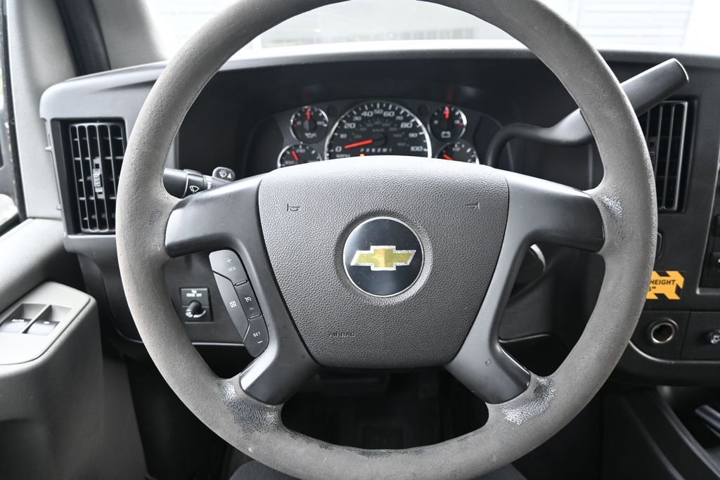 Used 2011 Chevrolet Express 3500 LT w/ LT Preferred Equipment Group RWD image 18