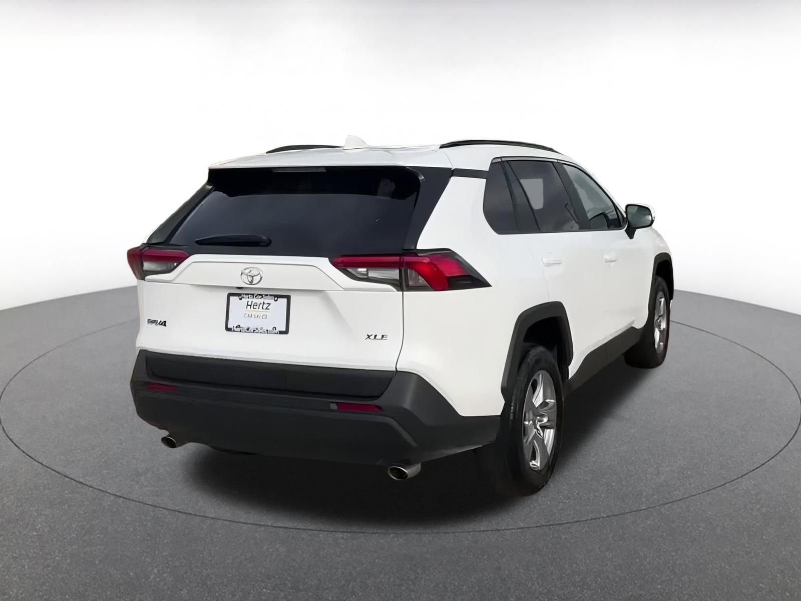 Used 2025 Toyota RAV4 XLE image 15