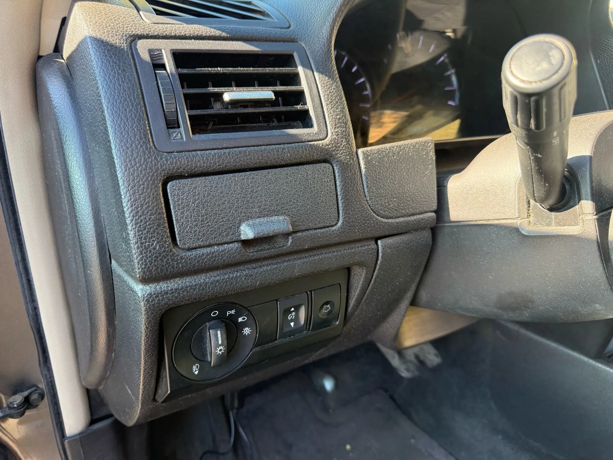 Used 2011 Ford Fusion SE w/ 202A Rapid Spec Order Code image 11