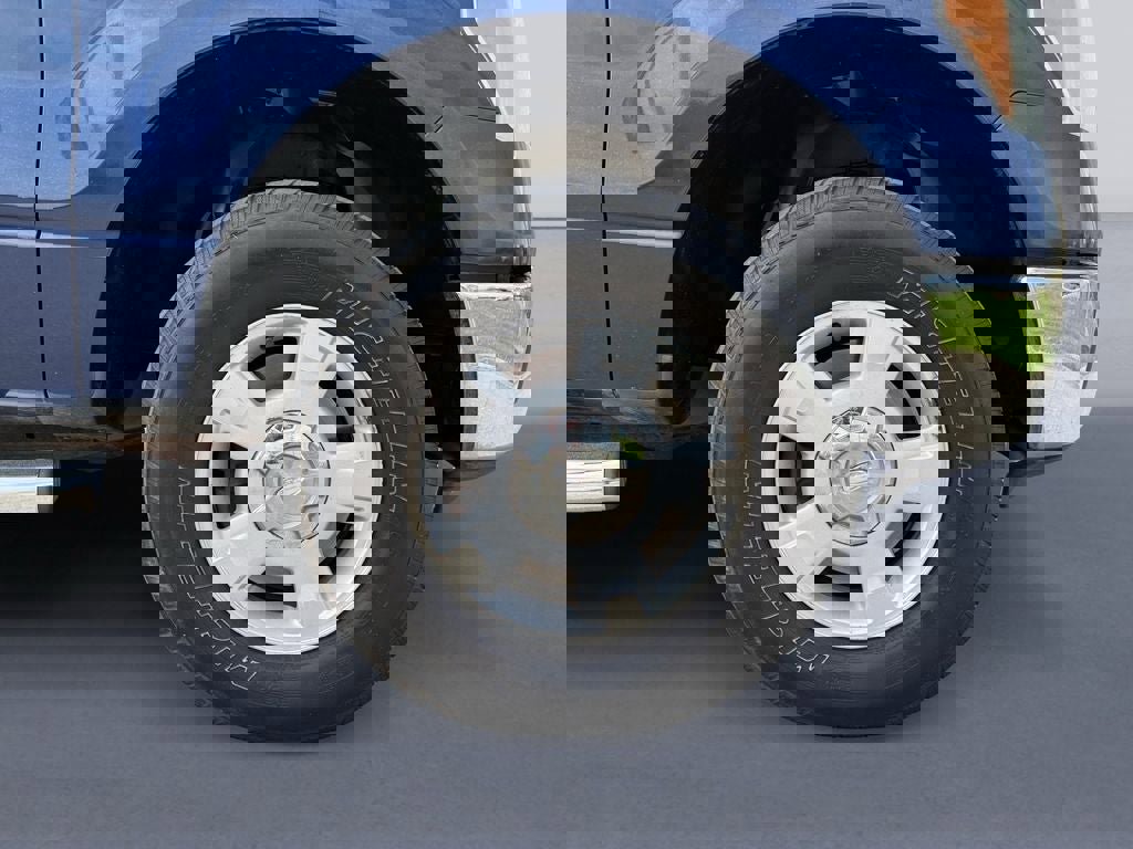 Used 2010 Ford F150 XLT AWD/4WD image 9