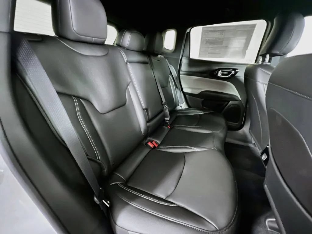 New 2026 Jeep Compass Limited AWD/4WD image 26
