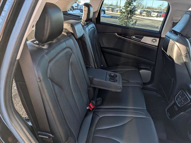 Used 2022 Lincoln Nautilus Reserve w/ Equipment Group 202A image 19