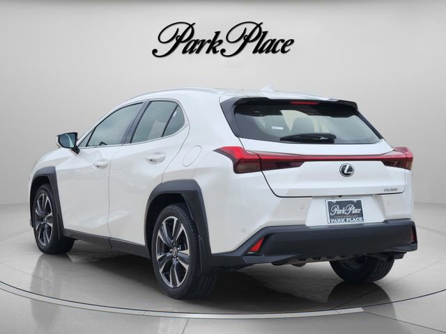 Certified 2021 Lexus UX 200 w/ Premium Package image 3