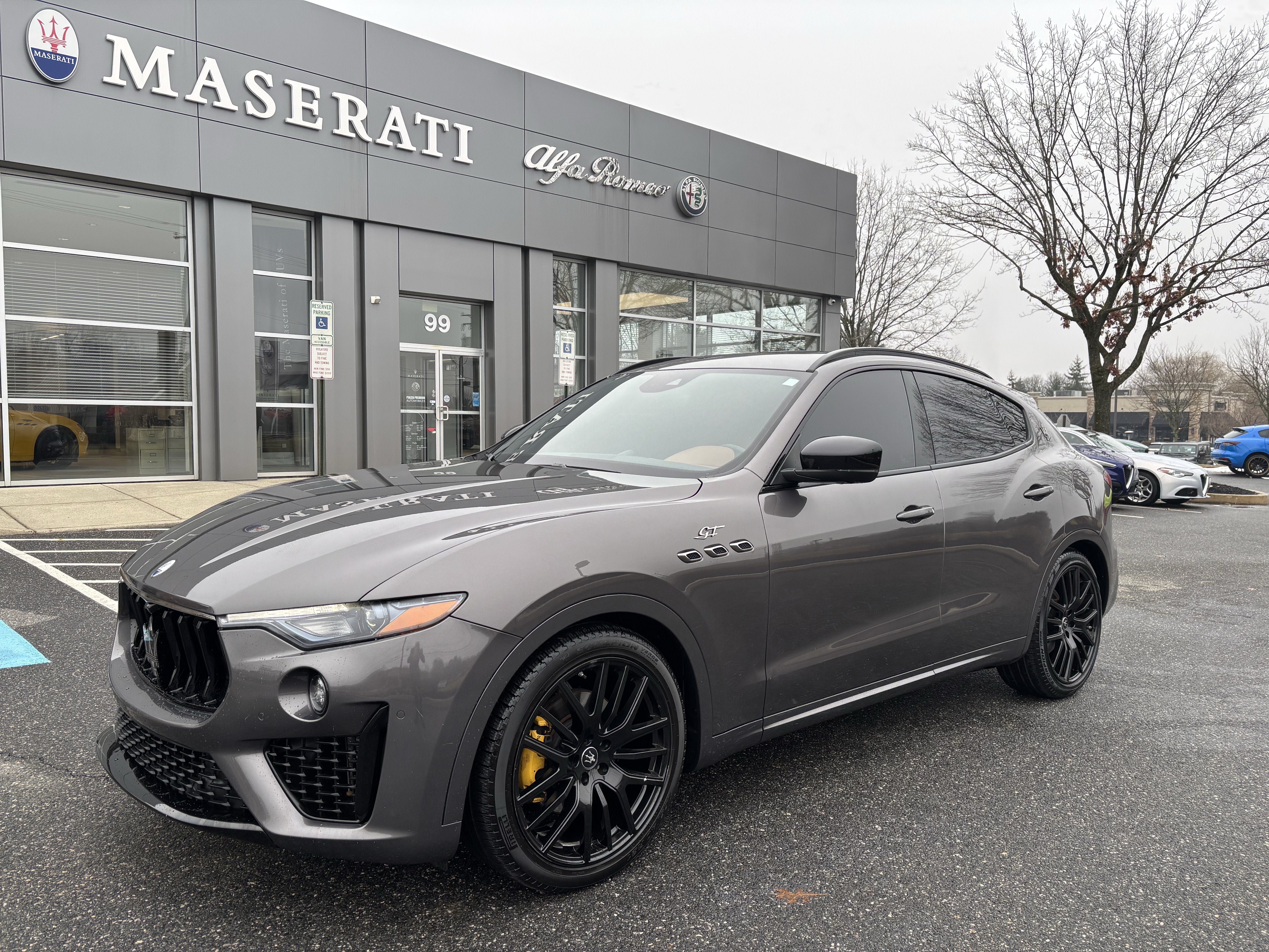 Used 2022 Maserati Levante GT AWD/4WD image 1