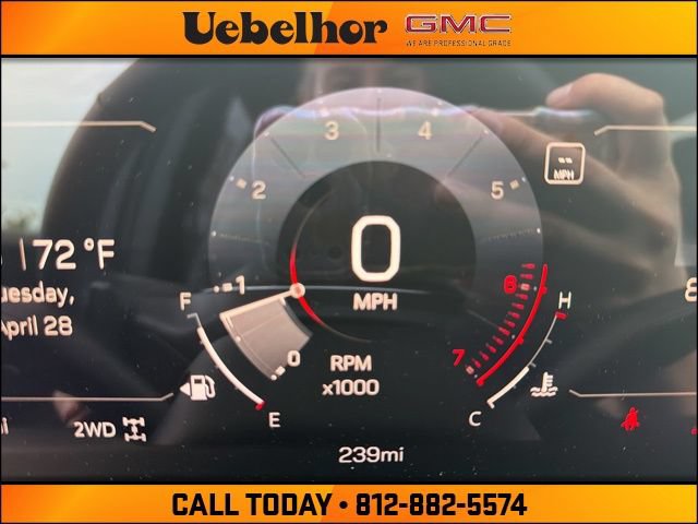 New 2026 GMC Acadia Elevation w/ Elevation Premium Package AWD/4WD image 33
