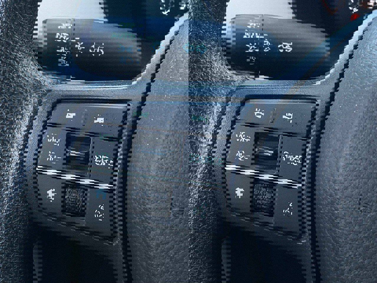 Used 2025 Honda HR-V LX image 23