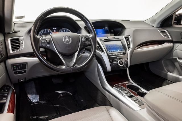 Used 2017 Acura TLX V6 w/ Technology Package FWD image 7