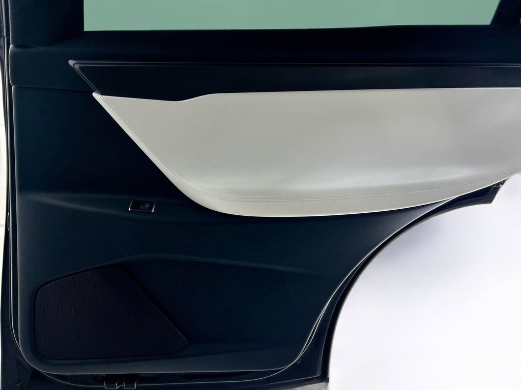 Used 2021 Tesla Model X Performance image 26