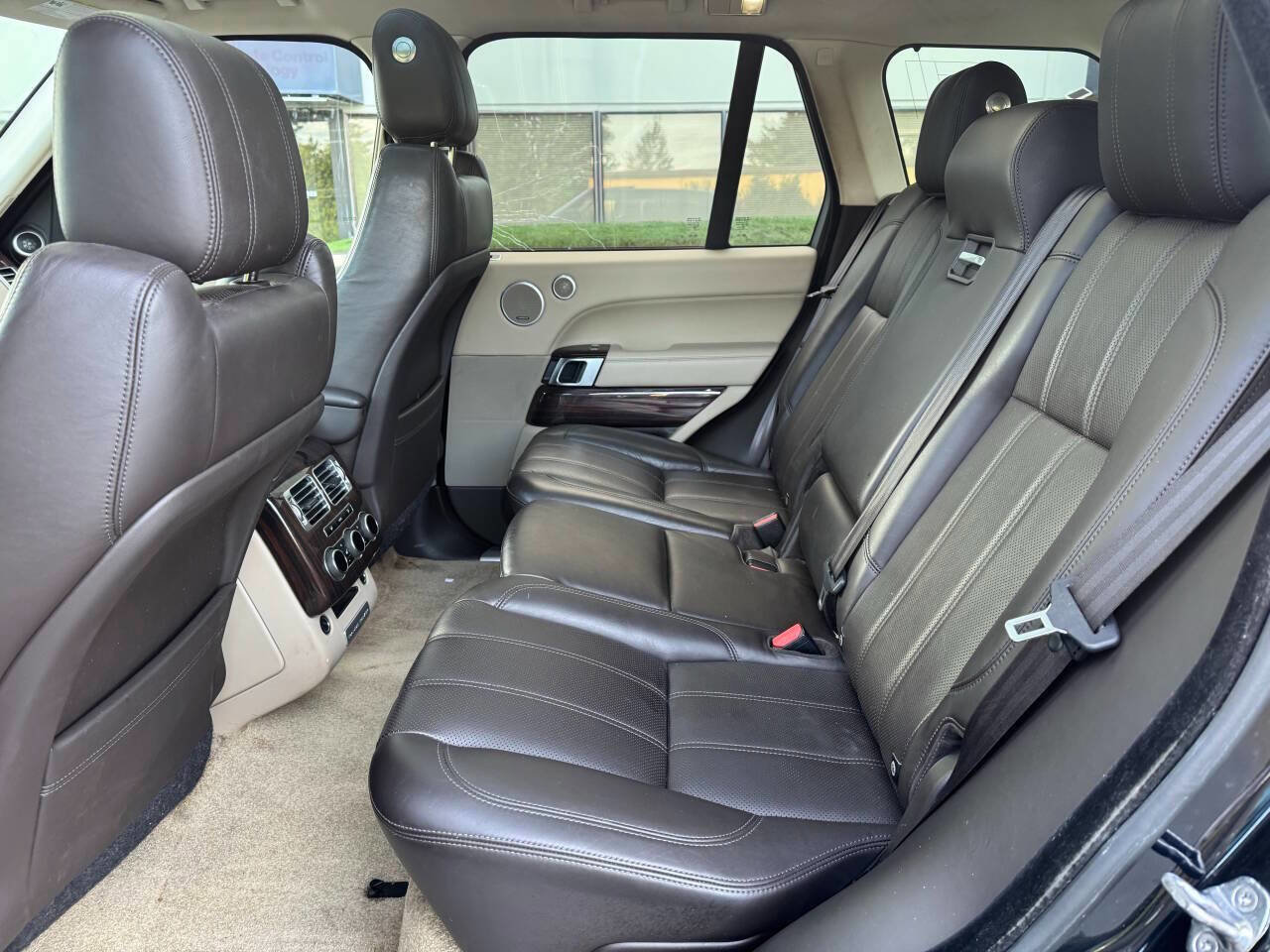 Used 2014 Land Rover Range Rover HSE image 23