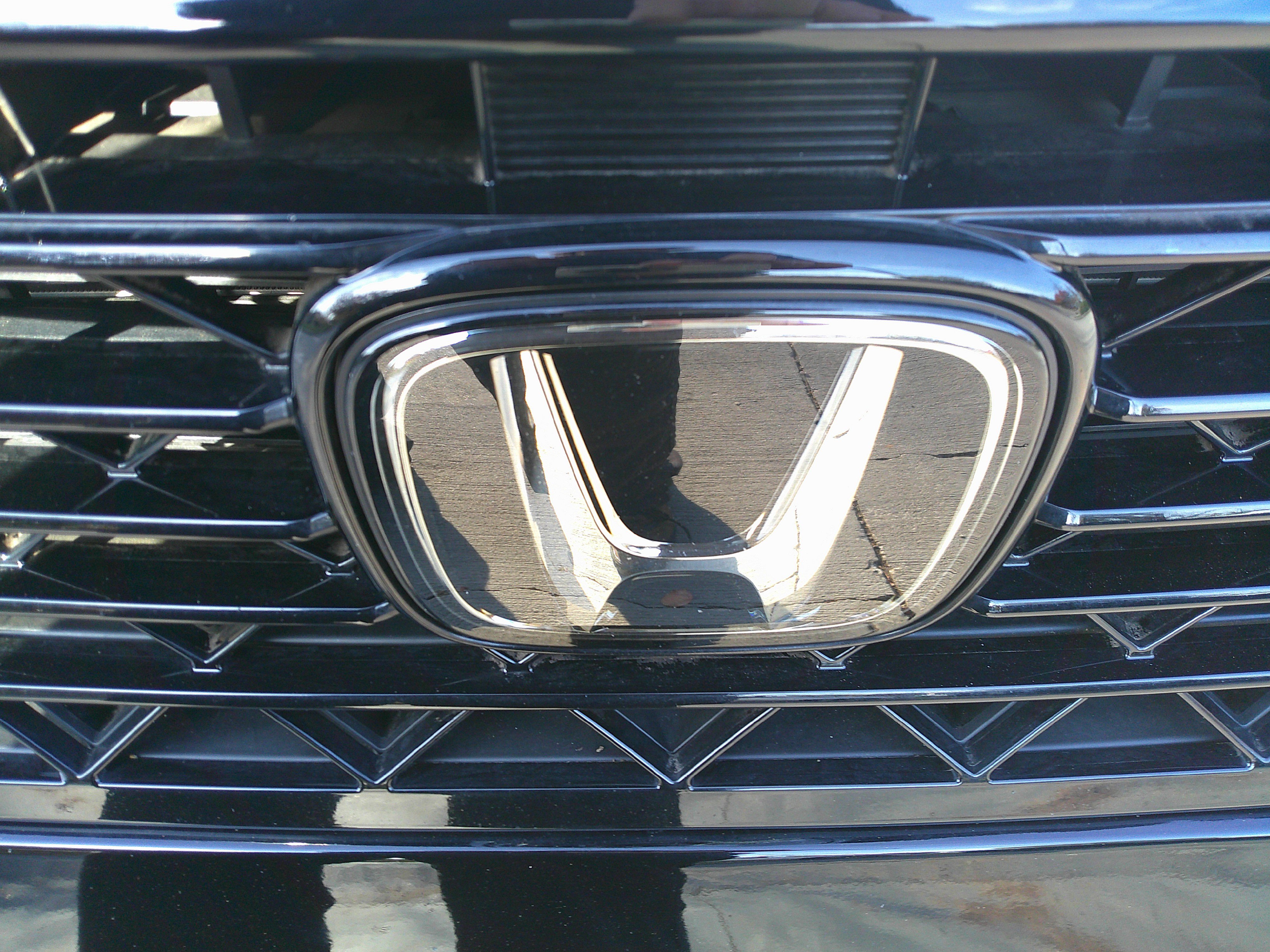 Used 2023 Honda Accord Touring image 3