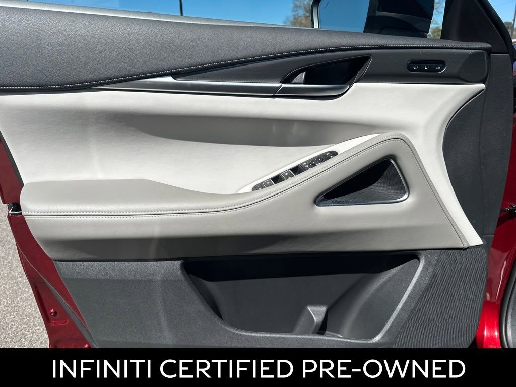 Certified 2026 INFINITI QX60 Luxe w/ Family Package image 28