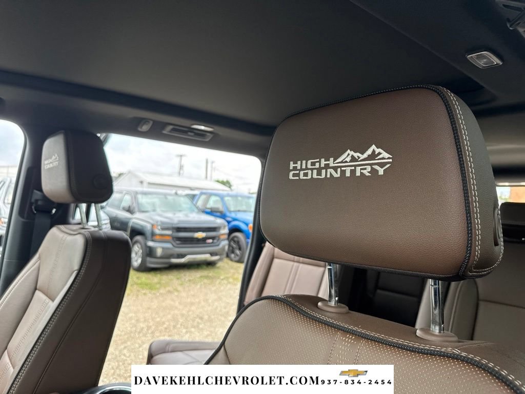 Used 2026 Chevrolet Suburban High Country w/ Sun And Tow Package AWD/4WD image 22