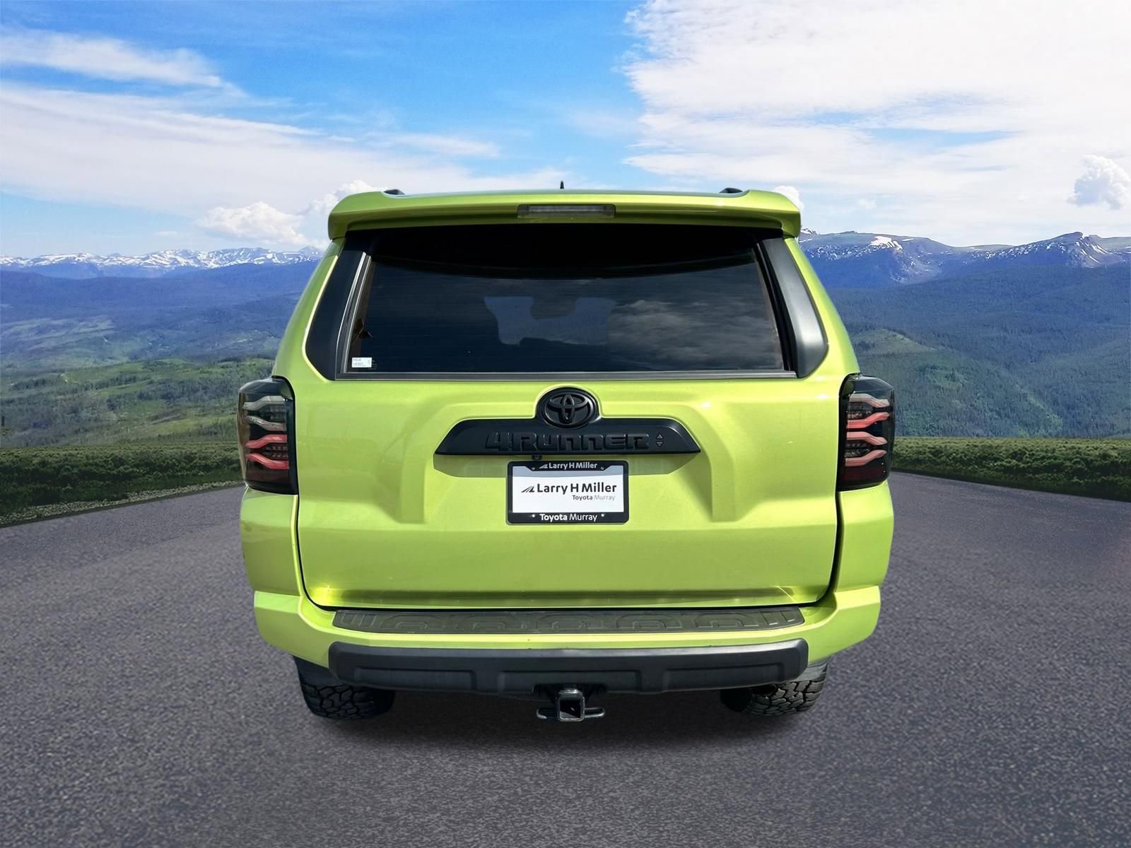 Used 2023 Toyota 4Runner TRD Off-Road Premium w/ Off Road Premium Plus Package image 4