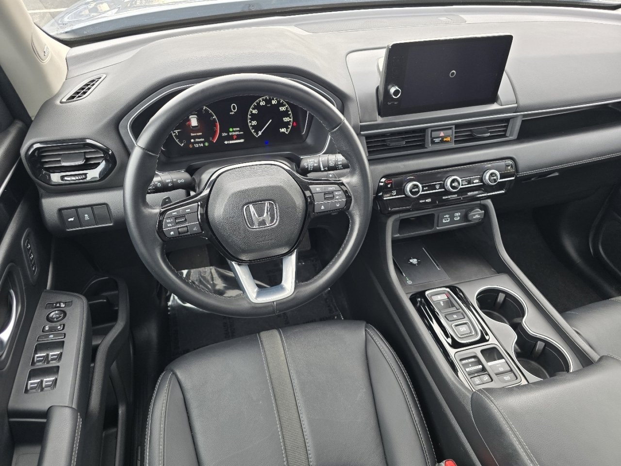 Used 2025 Honda Pilot Touring image 26