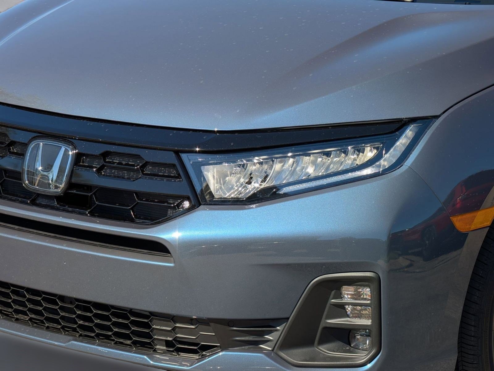 New 2026 Honda Odyssey Touring image 11