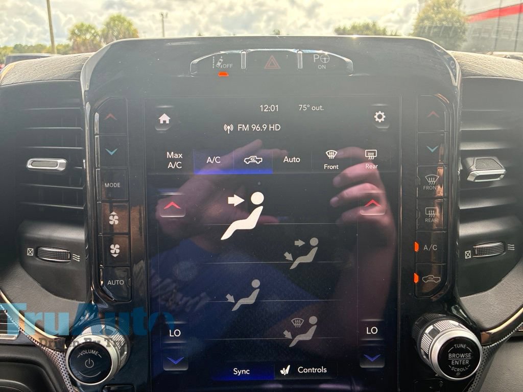 Used 2019 RAM 1500 Limited AWD/4WD image 32