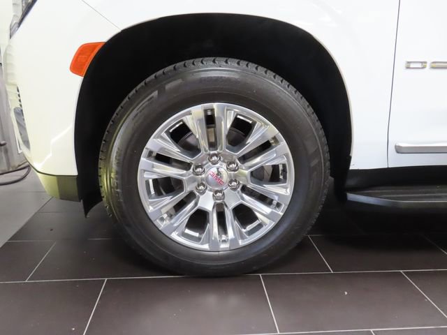 Used 2024 GMC Yukon XL Denali image 17