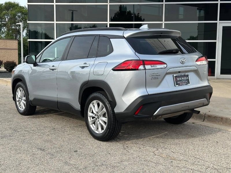 Used 2022 Toyota Corolla Cross LE AWD/4WD image 7