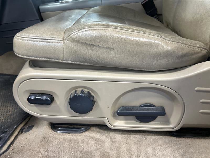 Used 2007 Ford F150 XLT image 11