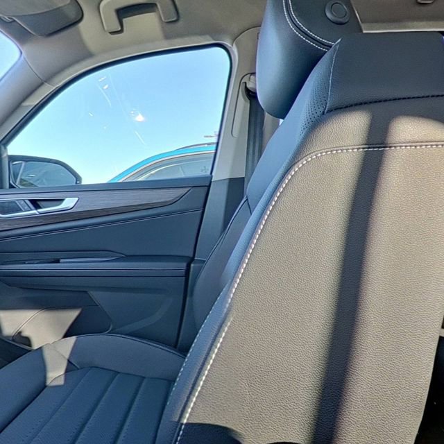 New 2026 Volkswagen Atlas SEL image 28