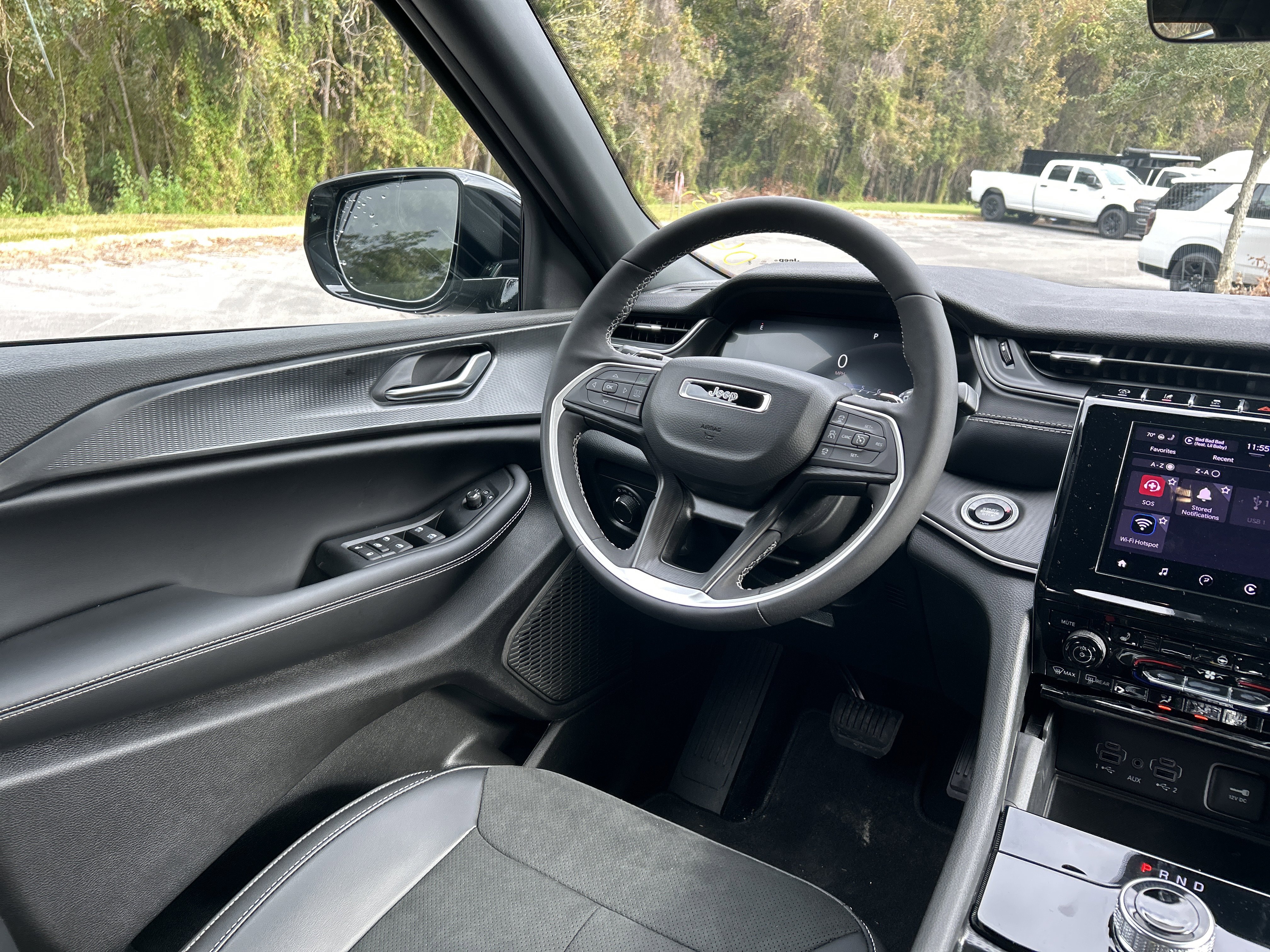 New 2025 Jeep Grand Cherokee Altitude image 42