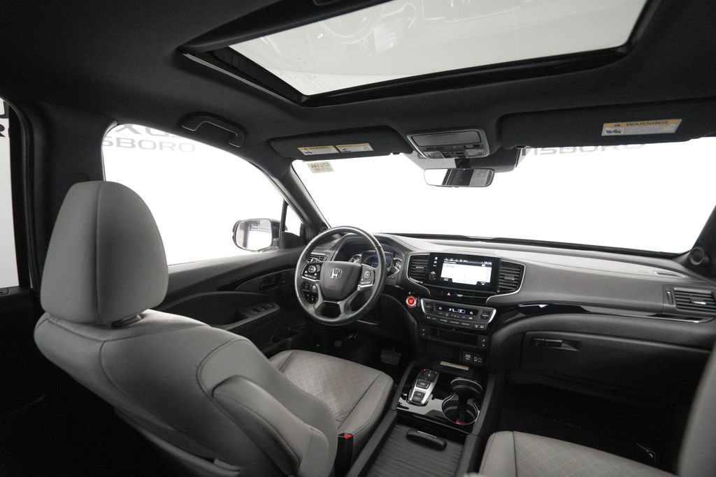 Used 2022 Honda Passport Elite image 16