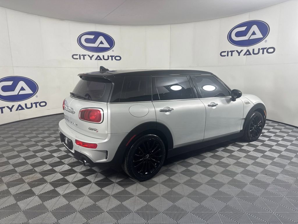 Used 2019 MINI Cooper Clubman S w/ Premium Package image 3