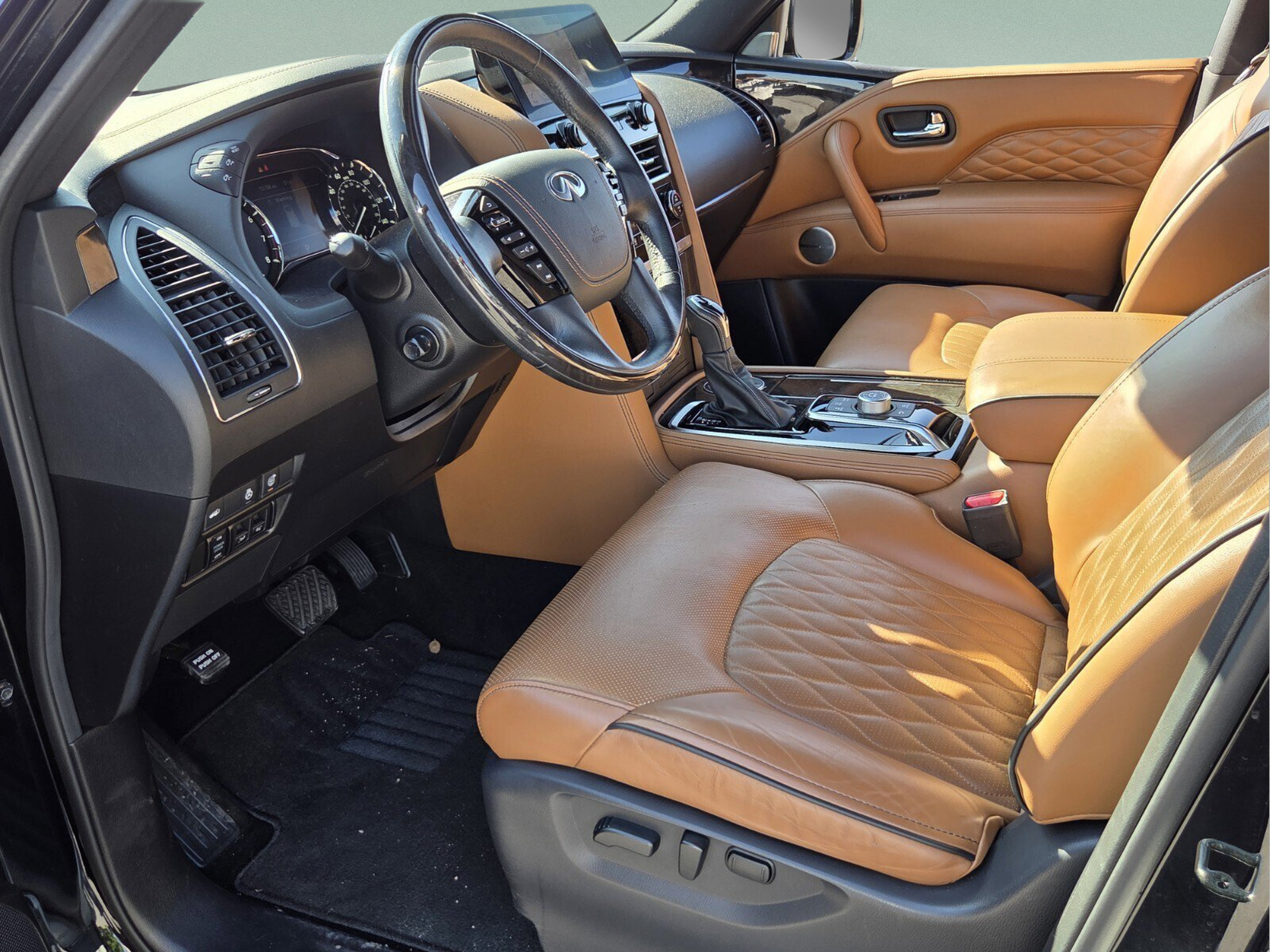 Used 2023 INFINITI QX80 Sensory w/ Cargo Package AWD/4WD image 14