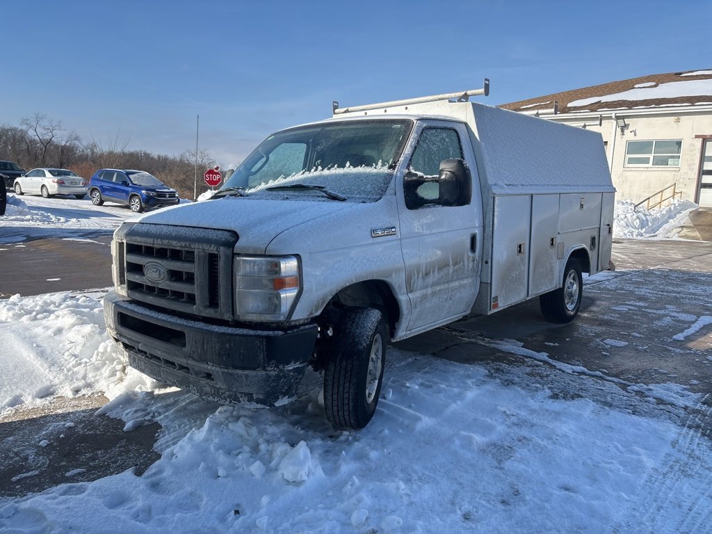 Used 2024 Ford E-350 and Econoline 350 Super Duty w/ Power Windows & Locks Group image 12