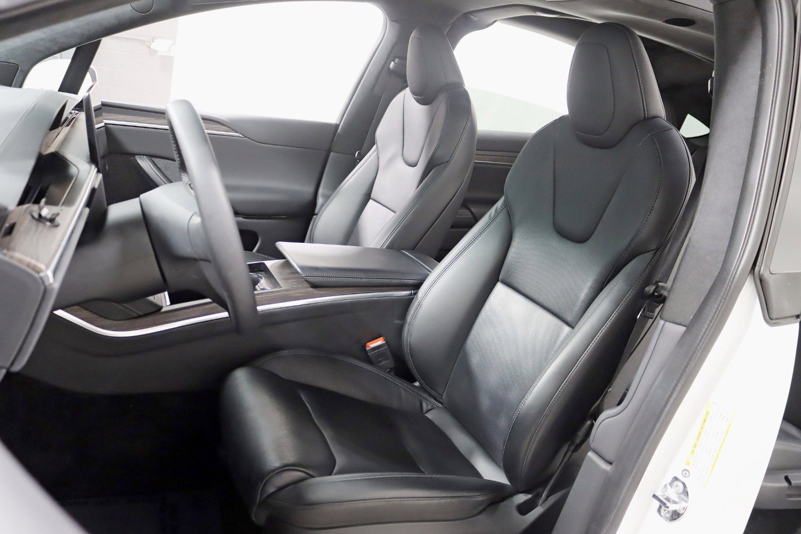 Used 2022 Tesla Model X image 29