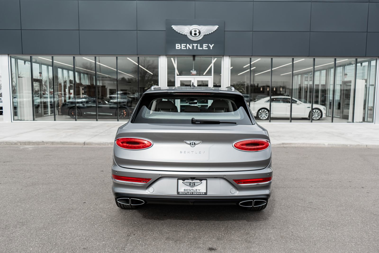 Used 2022 Bentley Bentayga image 11