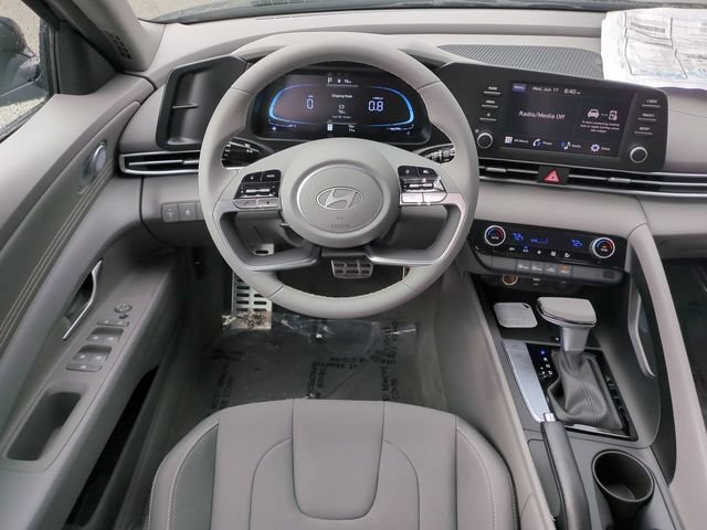 New 2026 Hyundai Elantra Sport FWD image 15