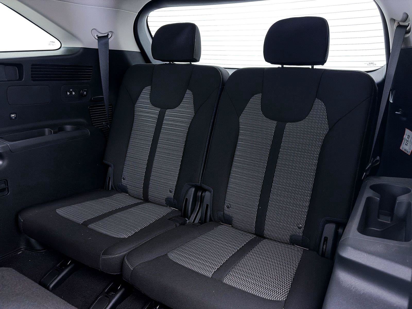 Used 2023 Kia Sorento LX FWD image 36