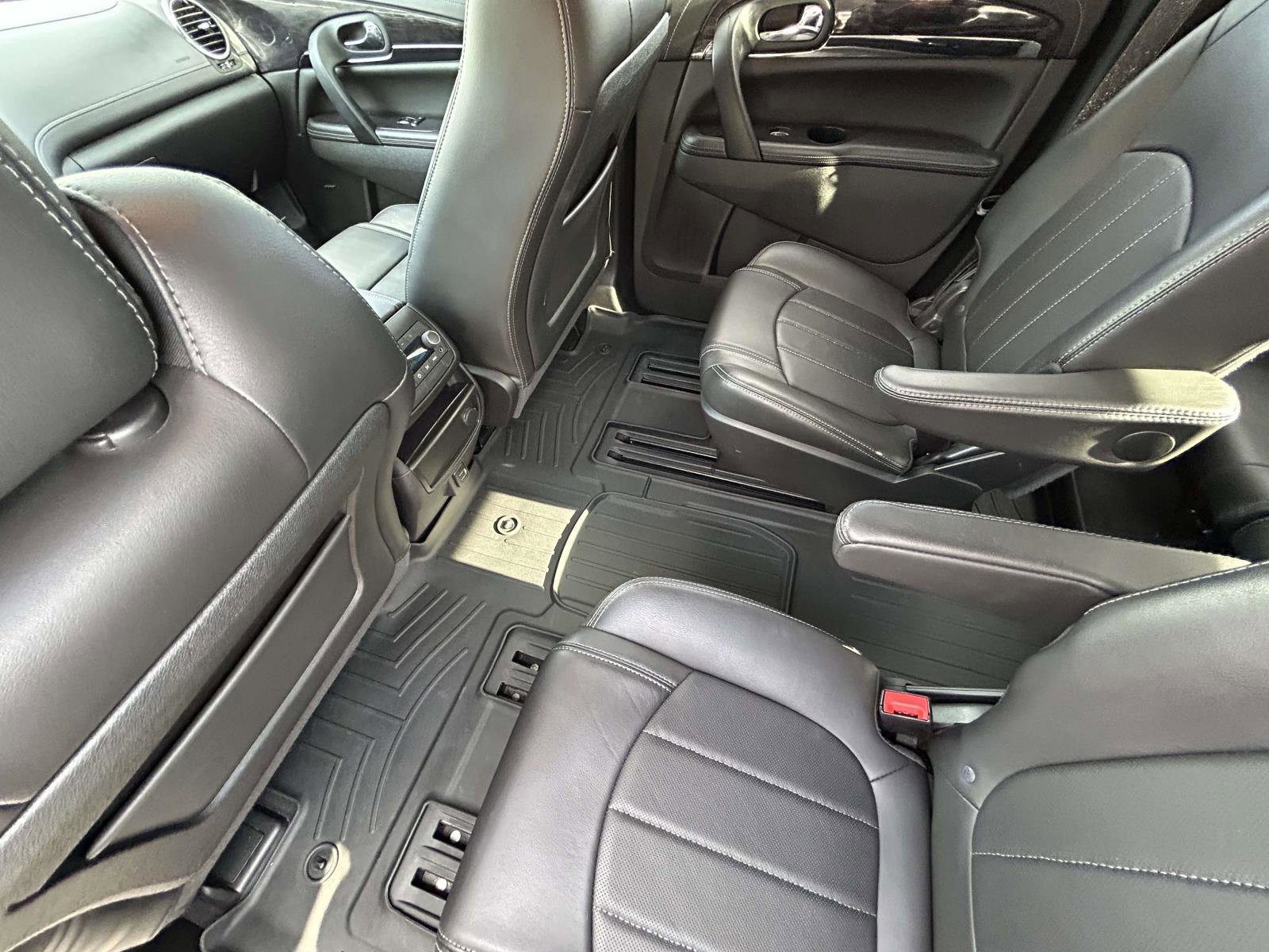 Used 2017 Buick Enclave Premium image 12