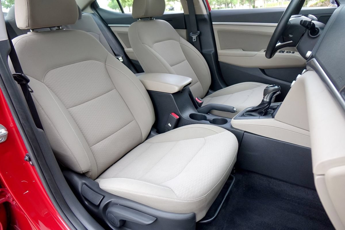 Used 2019 Hyundai Elantra Value Edition FWD image 8