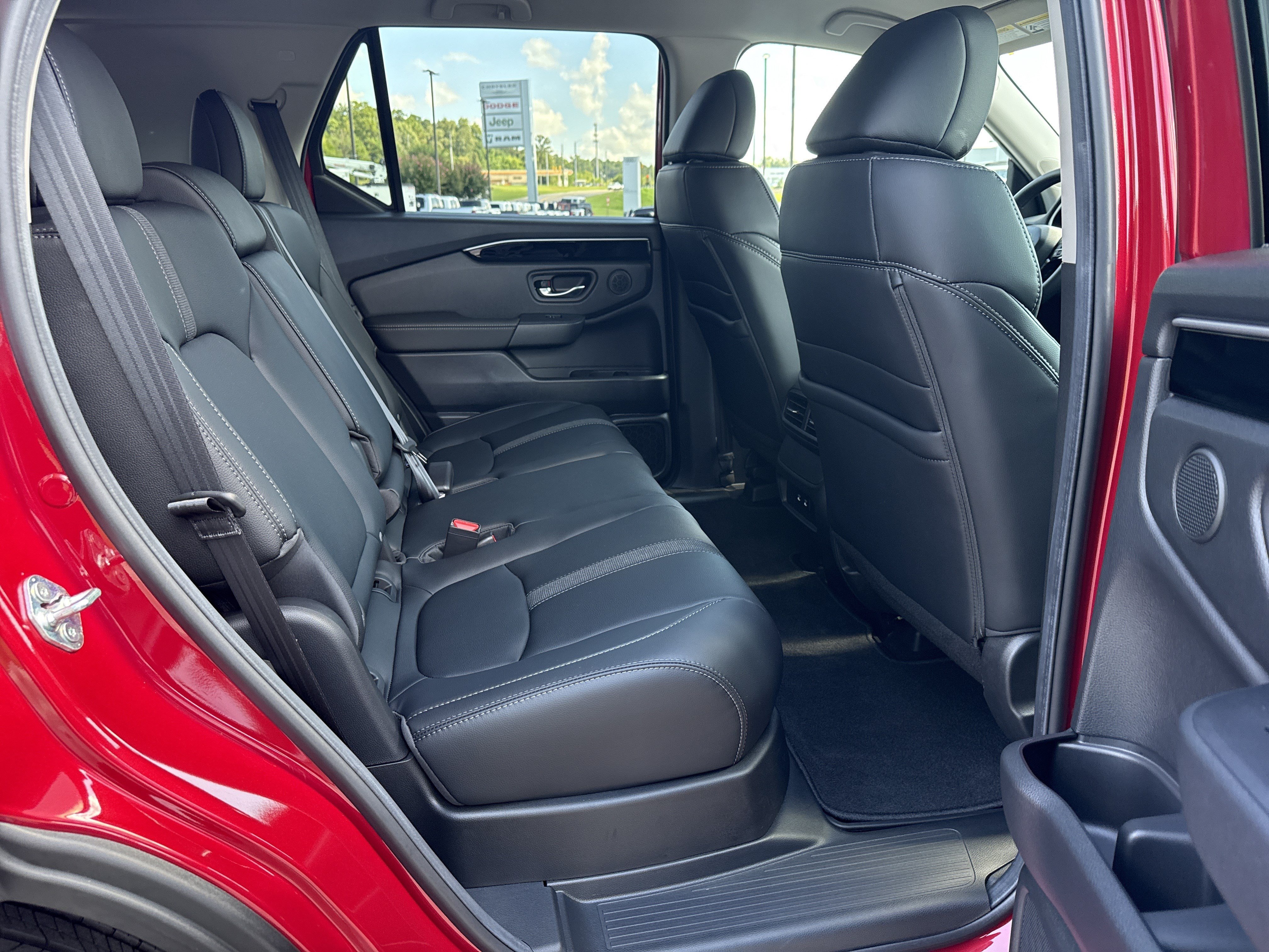 Used 2026 Honda Passport RTL image 16