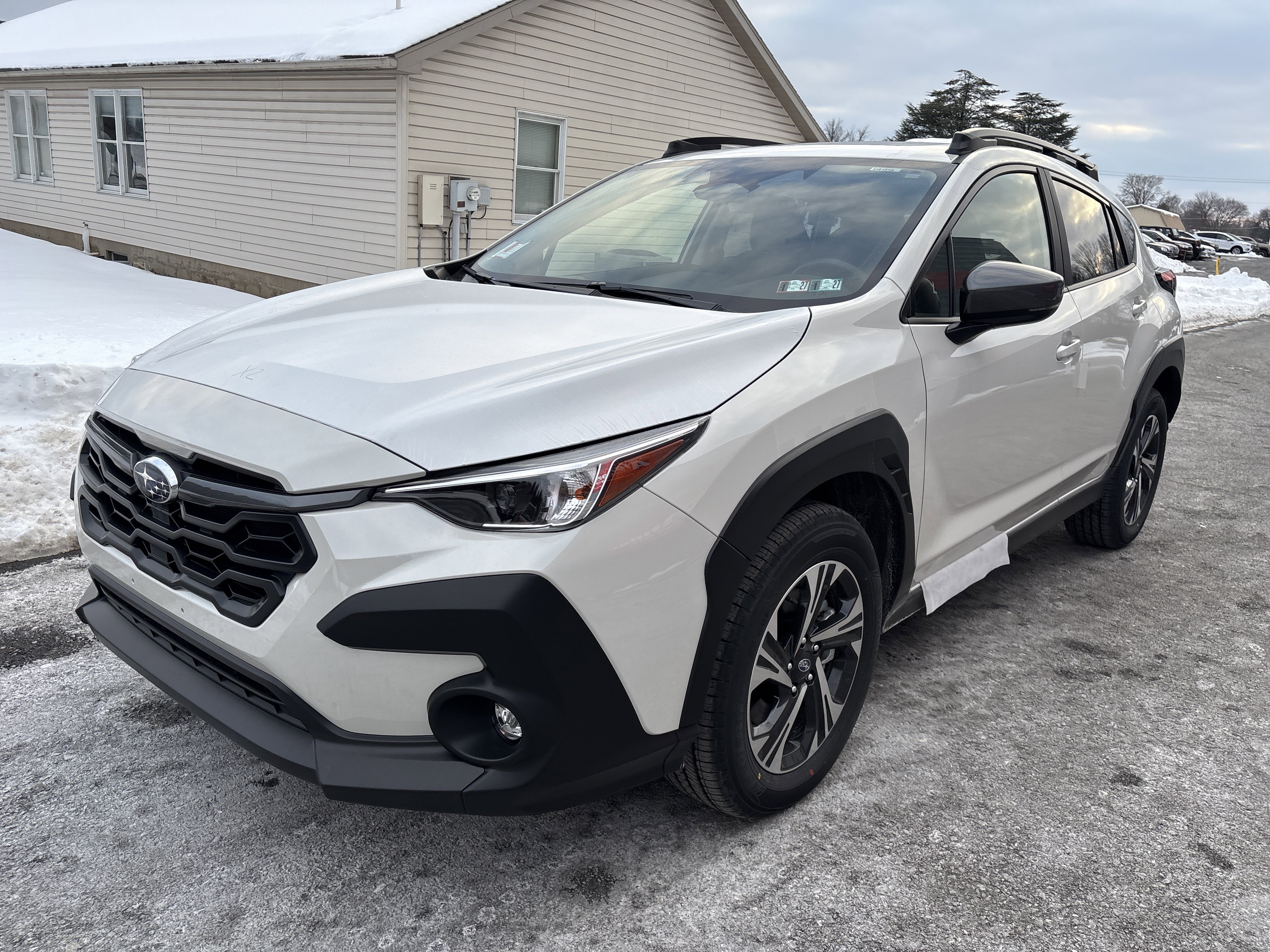 Used 2025 Subaru Crosstrek 2.0i Premium image 8