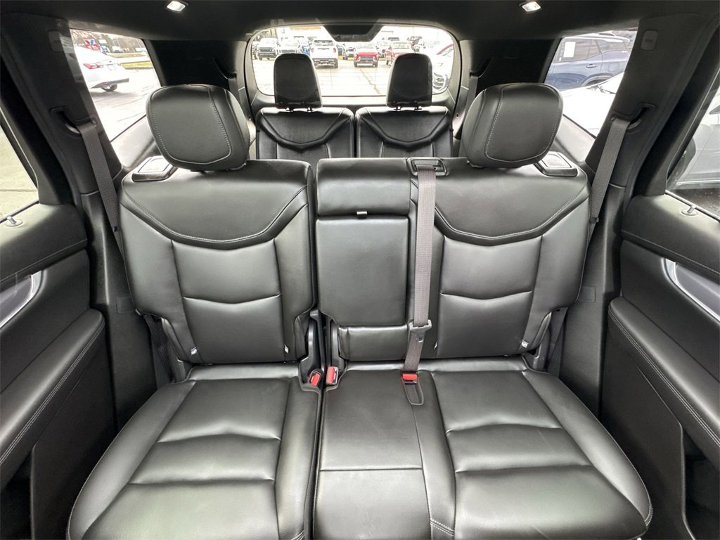Used 2024 Cadillac XT6 Luxury w/ LPO, Floor Liner Package image 23