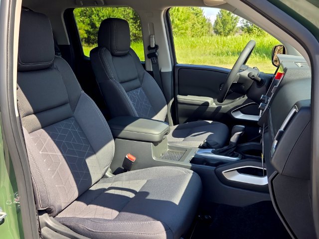 New 2027 Nissan Frontier SV w/ SV Convenience Package RWD image 15
