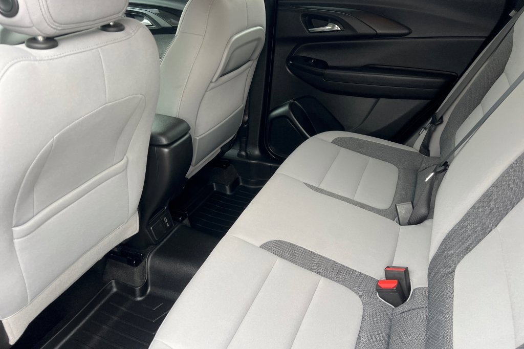 Used 2021 Chevrolet TrailBlazer LT w/ Convenience Package image 9