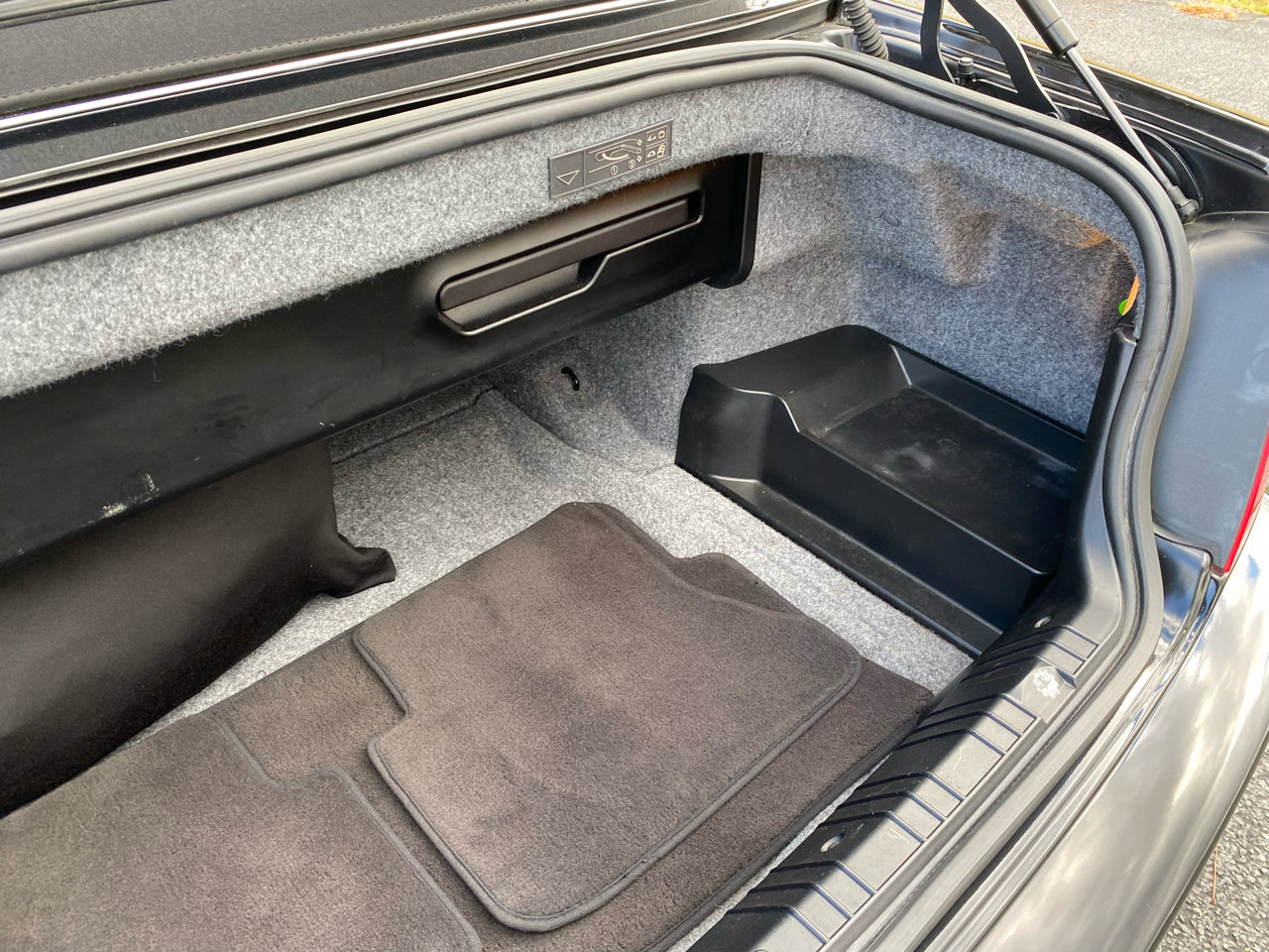 Used 2004 BMW 330Ci Convertible image 41