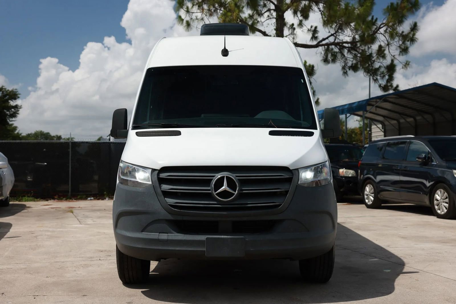 Used 2021 Mercedes-Benz Sprinter 2500 image 8