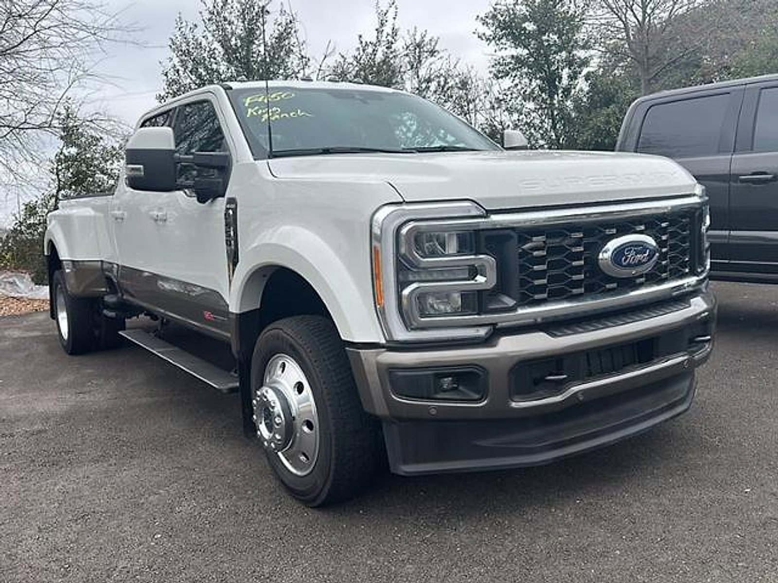 Used 2023 Ford F450 King Ranch w/ FX4 Off-Road Package image 3