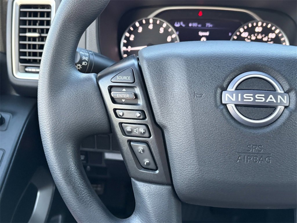 Used 2022 Nissan Frontier SV w/ Technology Package image 12