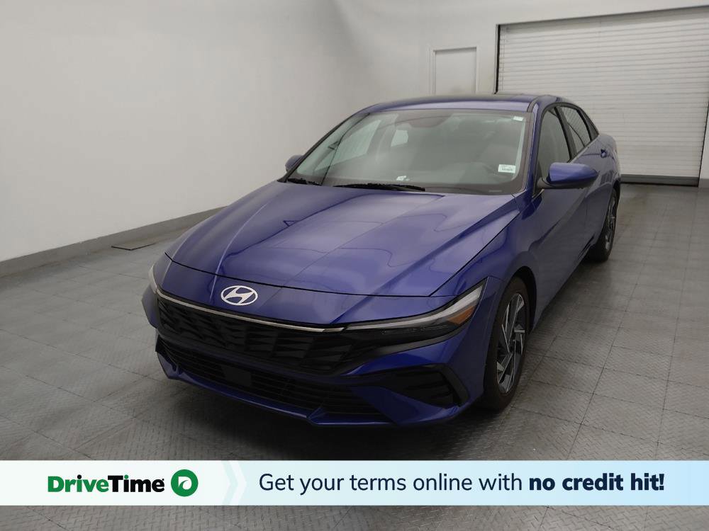 Used 2025 Hyundai Elantra SEL FWD image 1